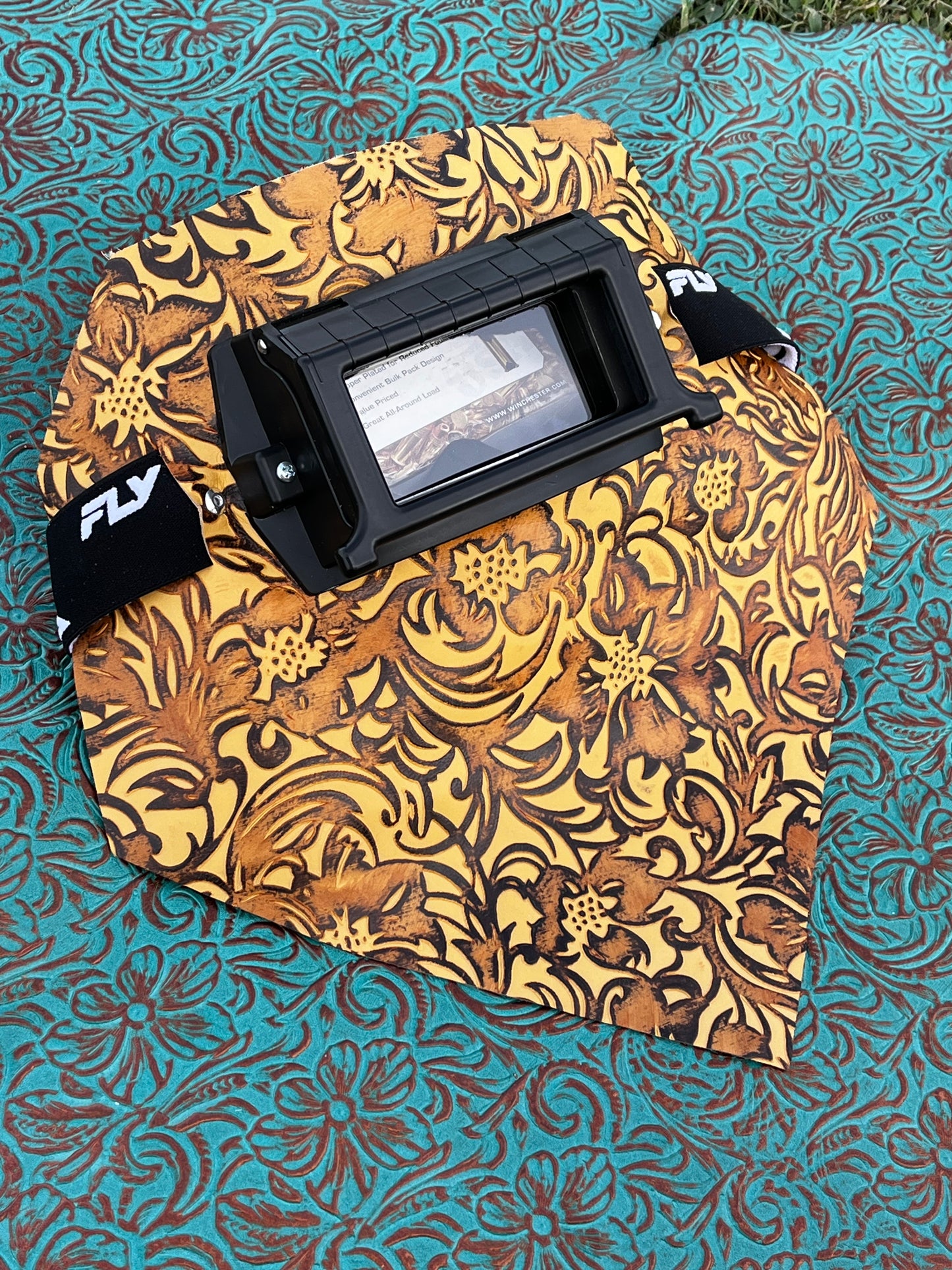 Tan Paisley Box Hood (3-4oz)